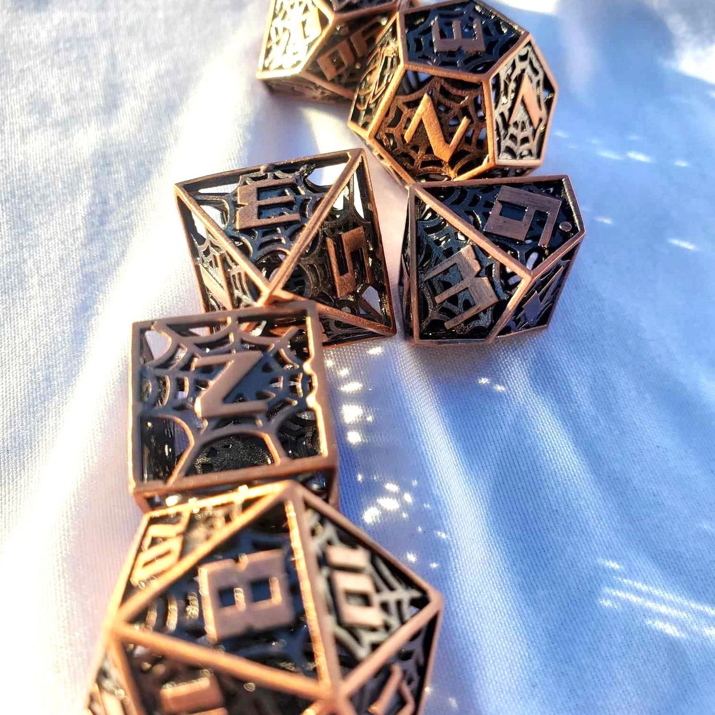 New! Musical Spider Hollow Bronze Aged Dice Set, Dungeons and Dragons Dice, Hollow Polyhedral Dragon Dice7 PCS, Role Playing Board Game D&D Active