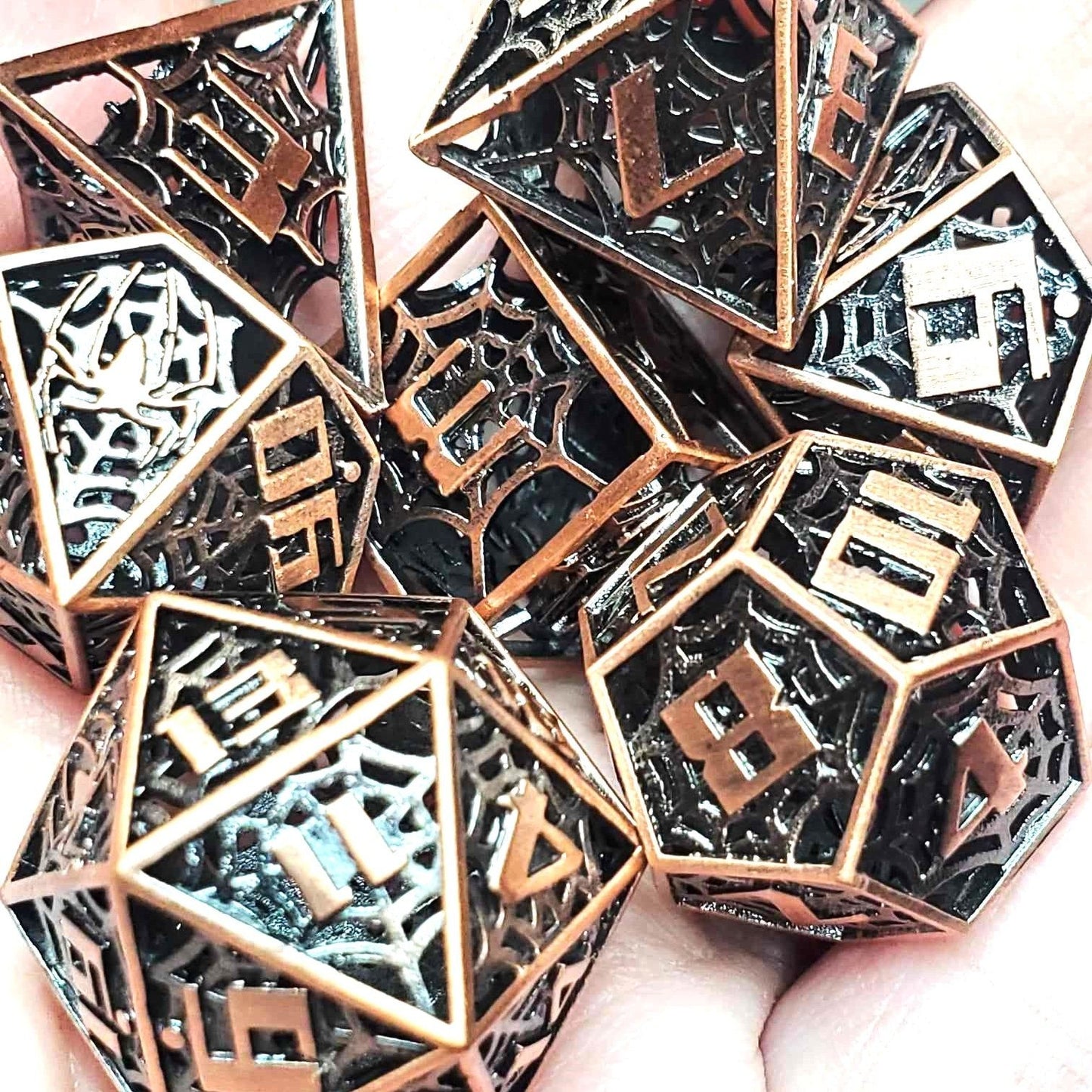 New! Musical Spider Hollow Bronze Aged Dice Set, Dungeons and Dragons Dice, Hollow Polyhedral Dragon Dice7 PCS, Role Playing Board Game D&D Active