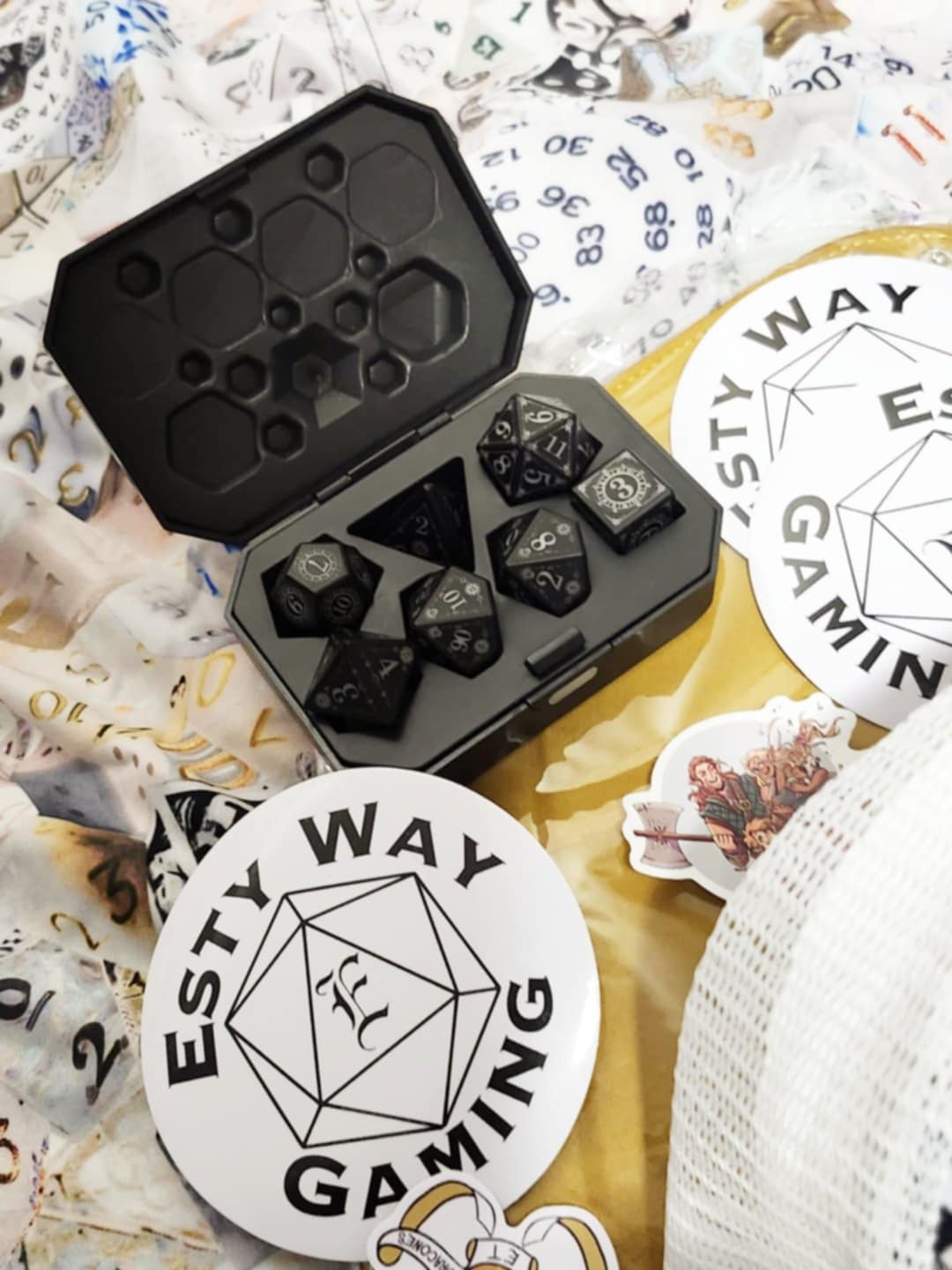 TIKTOK ORDER #2 - WHITE $150 - RANDOM PICK DICE SHOWCASE PACKAGE - AIRDATE & ITEM PULL ON 7/23/2025