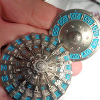 Heavy Spaceship Roulette Mint / Silver 7 piece Dice Set