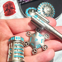 Heavy Spaceship Roulette Mint / Silver 7 piece Dice Set